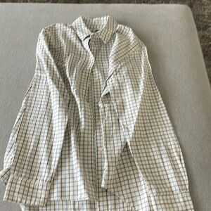 Madewell women oversized button up top